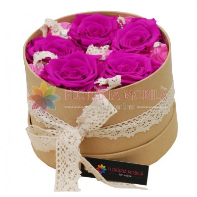 trandafiri roz criogenati in cutie