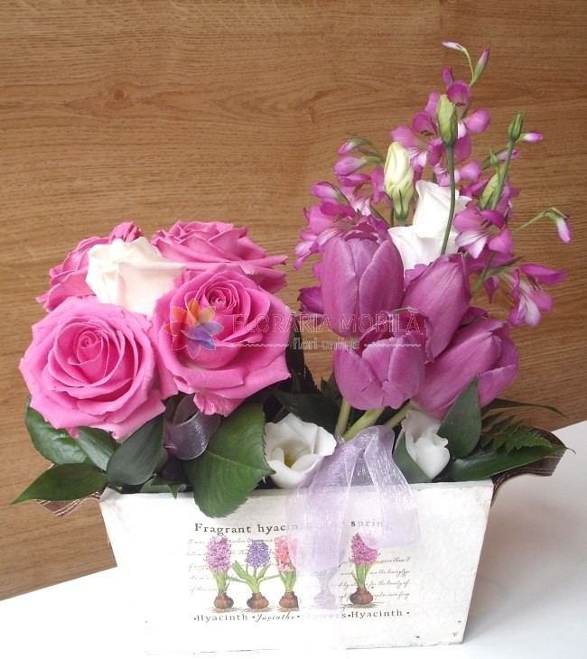 Aranjament Lalele Trandafiri Lisianthus Si Orhidee La 149 Lei