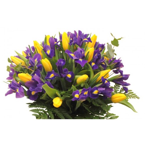 buchet cu lalele si iris