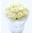 trandafiri albi in cutie rotunda